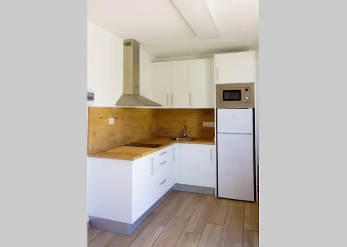 Apartamento Recien Reformado En Centro A Tres Minutos De La Playa * コラレホ